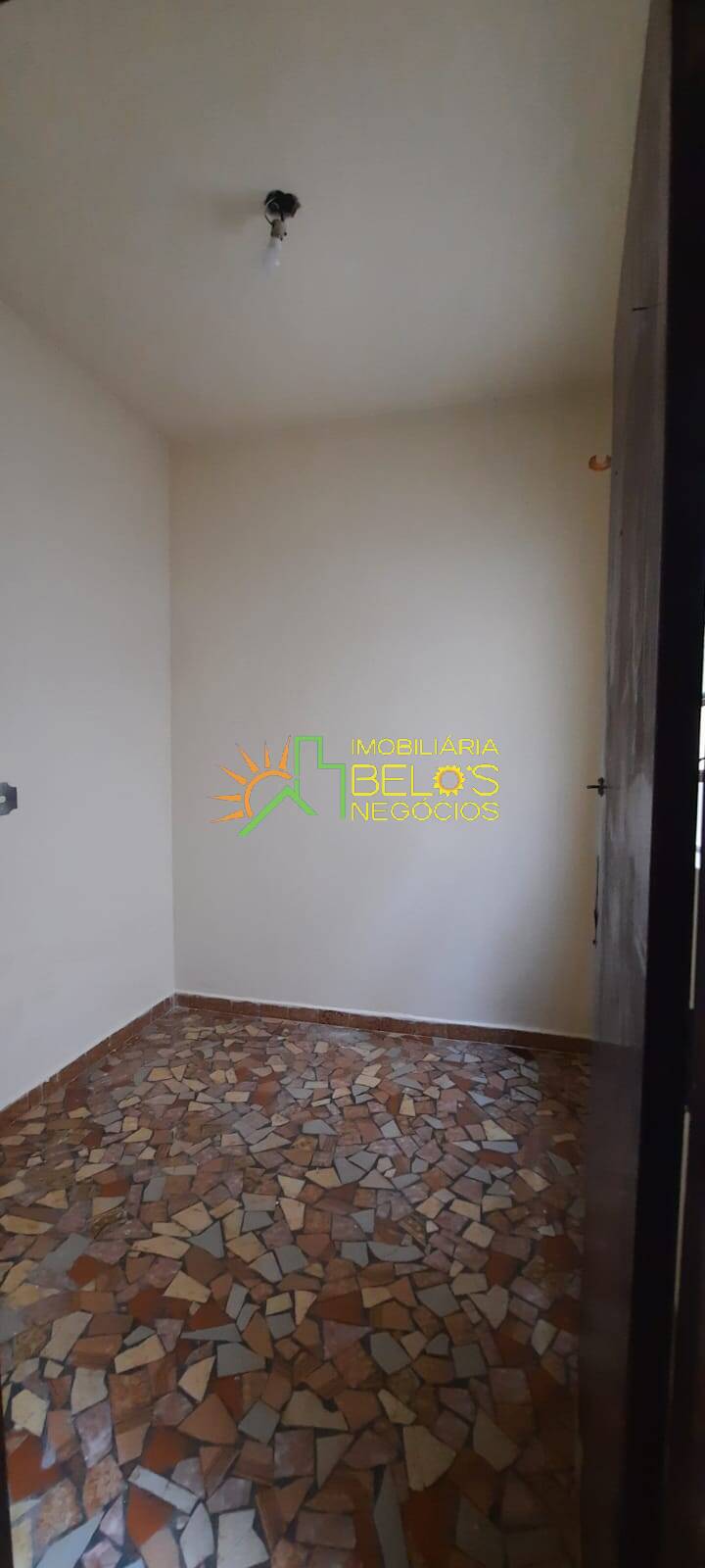 Casa à venda com 3 quartos, 270m² - Foto 16